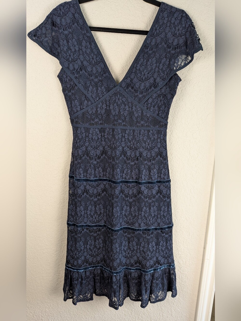 Foxiedox Clarinda Tiered Lace Dress XS Navy Midi Short Sleeve Velvet Trim Chic